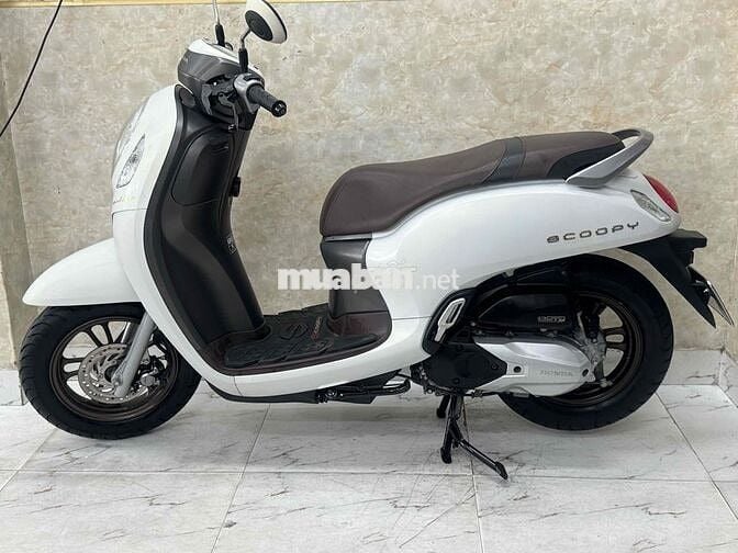 Scoopy khoá ga 2022 trắng siêu mới 43D1-974.27