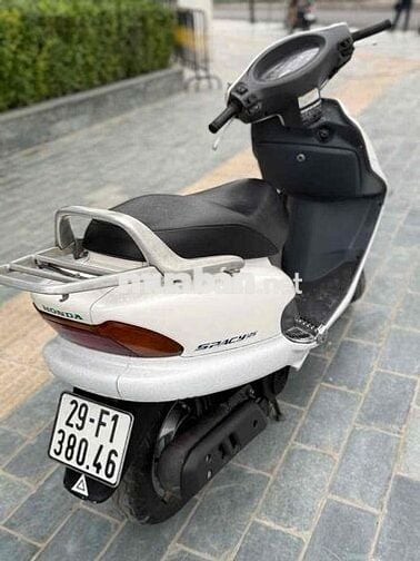 Thanh lý Honda spaysi nhập khẩu vẫn còn mới