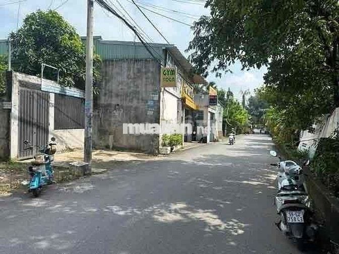 MT NHỰA 8M BÁN NHANH LÔ ĐẤT 135M2 GIÁ 650TR NGAY TT. CỦ CHI