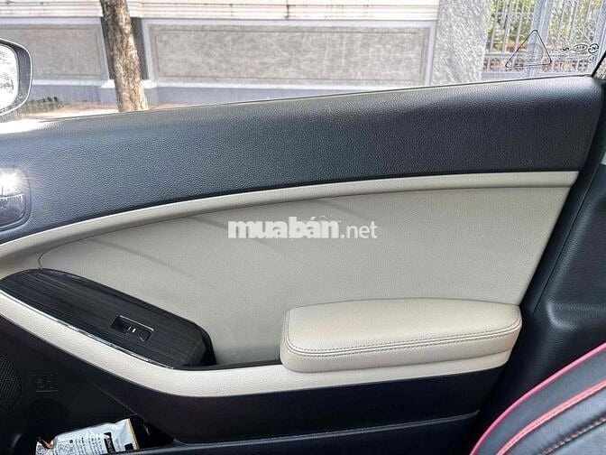 Kia cerrato 2016 1.6 MT - 11000 km