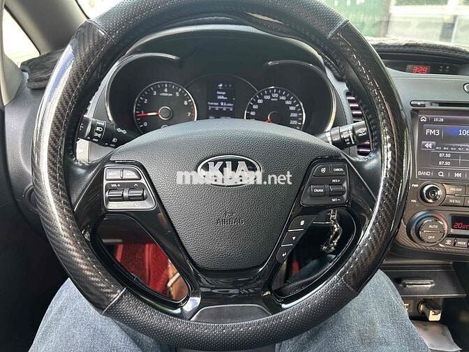 Kia cerrato 2016 1.6 MT - 11000 km