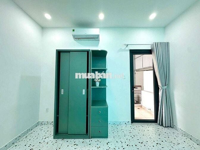 BAN CÔNG TÁCH BẾP FULL NỘI THẤT NGAY SÂN BAY TÂN SƠN NHẤT