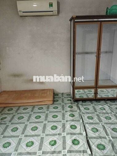 Cần cho thuê căn phòng có máy Lạnh