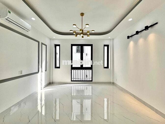 BÁN NHÀ HẺM XE HƠI - KẾ ĐẠI HỌC CÔNG NGHIỆP