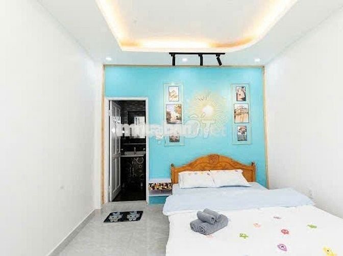 Cho thuê Villa Sân Vườn Nguyên Căn Mặt tiền Nam Hồ Phường 11 Đà Lạt