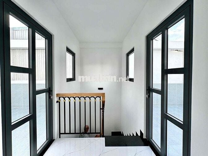 BÁN NHÀ HẺM XE HƠI - KẾ ĐẠI HỌC CÔNG NGHIỆP