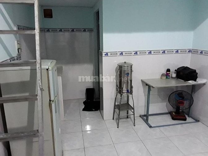 Chính chủ bán gấp dãy trọ 20 phòng 300m2 Ngay Chợ Bà Hom giá 900 triệu