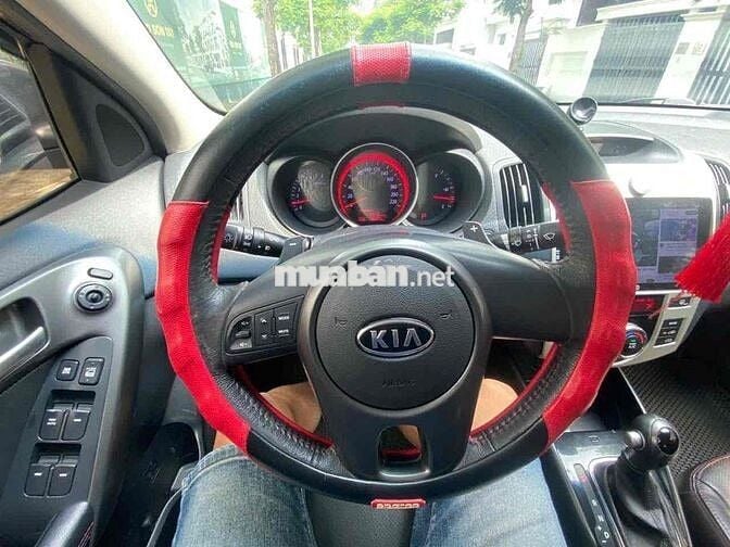 Kia Forte 2011 SX 1.6 AT - 11000 km
