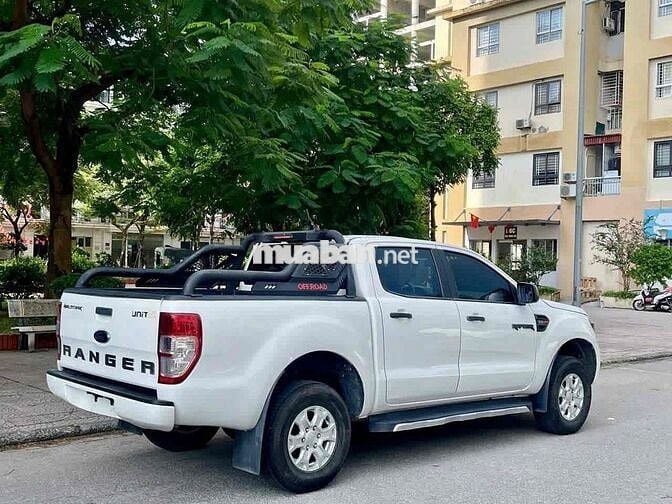 Ford Ranger XLS 2.2L 4x2 AT sx 2020 nhập khẩu
