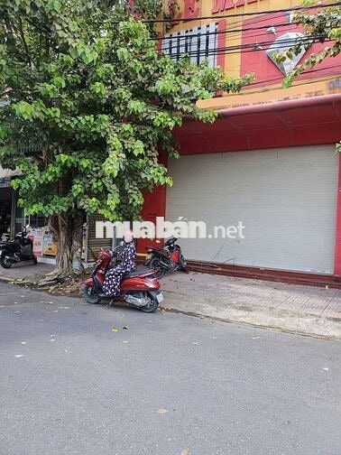 BÁN 2 CĂN NHÀ TẠI CHỢ BÌNH ĐÁN KHU 434 KHU DÂN CƯ VIP KINH DOANH TỐT