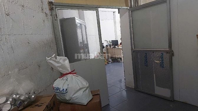CHO THUÊ  MẶT BẰNG vị trí đẹp số 42 Hoàng Văn Thái, DT 140m2