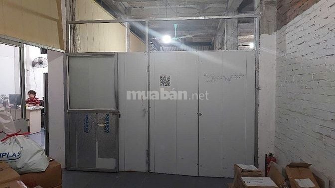 CHO THUÊ  MẶT BẰNG vị trí đẹp số 42 Hoàng Văn Thái, DT 140m2