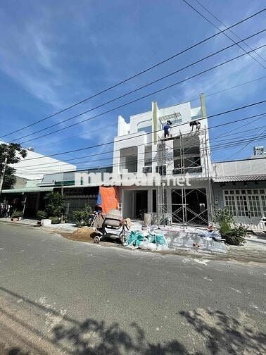 nhà sổ riêng hoàn công giá rẻ phường bửu long. dt 80m2 đường rộng 8m