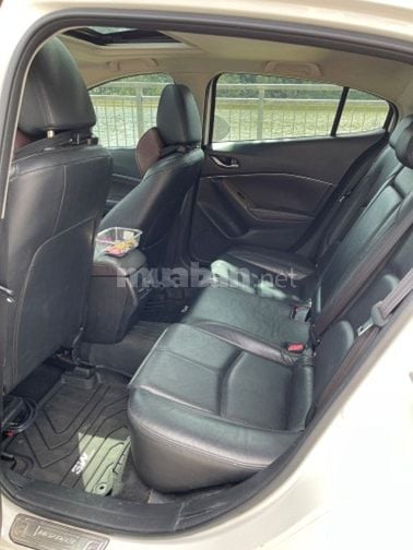Mazda 3 2.0 phiên bản cao cấp nhất