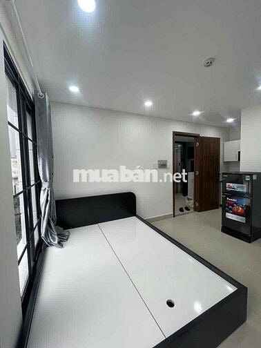 Cho Thuê Căn Hộ Studio Cửa Sổ Trời Lớn Thoáng Mát Ngay Trục Âu Cơ