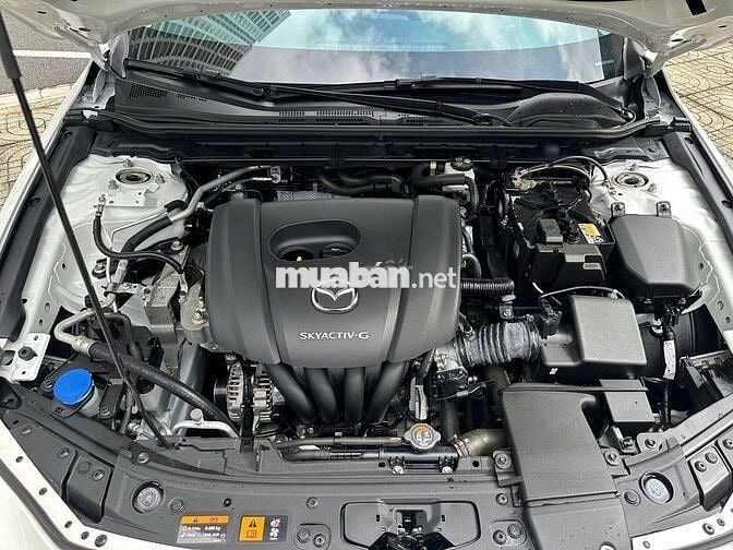 Mazda 3 1.5 Luxury 2023 -30000 km -579tr