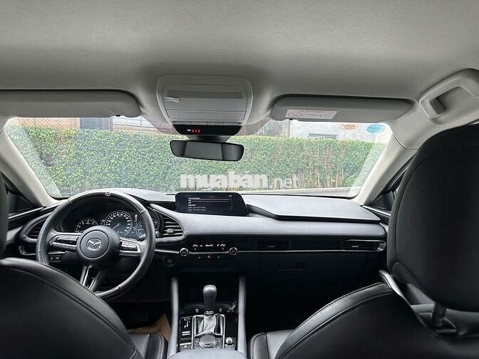 Mazda 3 1.5 Luxury 2023 -30000 km -579tr