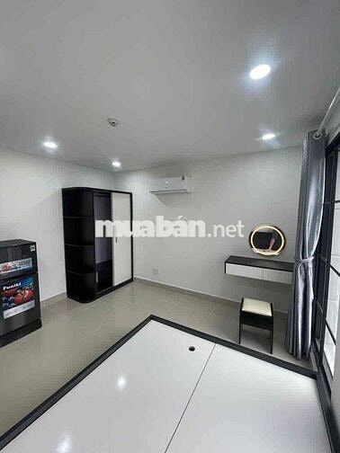 Cho Thuê Căn Hộ Studio Cửa Sổ Trời Lớn Thoáng Mát Ngay Trục Âu Cơ