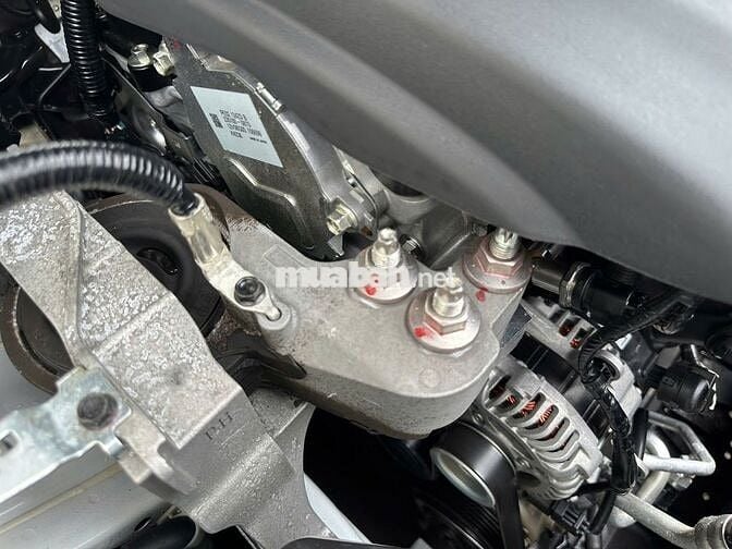 Mazda 3 1.5 Luxury 2023 -30000 km -579tr