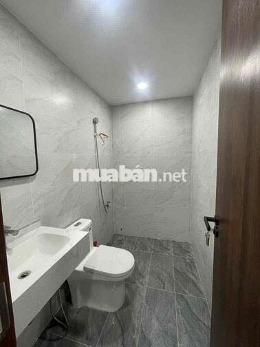 Cho Thuê Căn Hộ Studio Cửa Sổ Trời Lớn Thoáng Mát Ngay Trục Âu Cơ