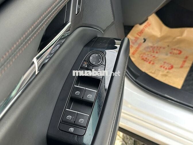 Mazda 3 1.5 Luxury 2023 -30000 km -579tr