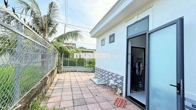 BÁN NHÀ VƯỜN MINI TRUNG TÂM THỊ TRẤN ĐẤT ĐỎ (TP.HCM)

📍