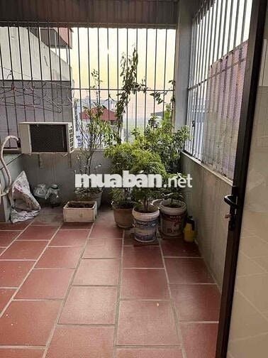 HÀ ĐÔNG - PHÂN LÔ - Ô TÔ TRÁNH - VỈA HÈ ĐÁ BÓNG - CẠNH VƯỜN HOA - MÓNG