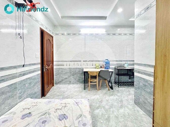 CHO THUÊ STUDIO FULL NỘI THẤT TOÀ SIÊU SANG THANG MÁY NGAY HƯƠNG LỘ 2