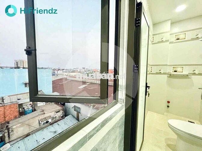 CHO THUÊ STUDIO FULL NỘI THẤT TOÀ SIÊU SANG THANG MÁY NGAY HƯƠNG LỘ 2