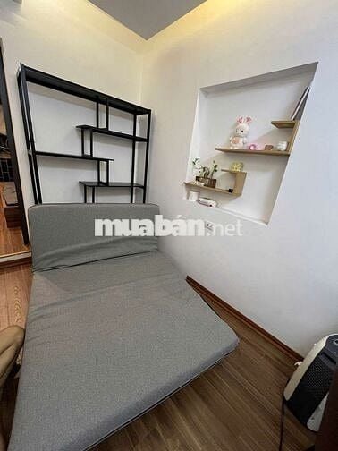 NHÀ TẬP THỂ SỔ ĐỎ GIÁ 2 TỶ , HIẾM CÓ , HỘ KHẨU HAI BÀ NHÀ TẬP THỂ SỔ ĐỎ GIÁ 2 TỶ , HIẾM CÓ , HỘ KHẨU HAI BÀ