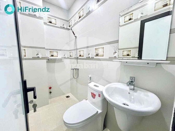 CHO THUÊ STUDIO FULL NỘI THẤT TOÀ SIÊU SANG THANG MÁY NGAY HƯƠNG LỘ 2