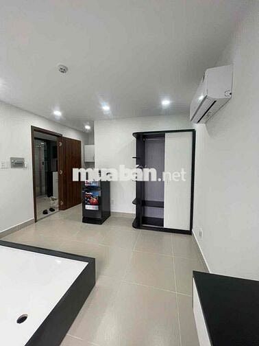 Cho Thuê Căn Hộ Studio Cửa Sổ Trời Lớn Thoáng Mát Ngay Trục Âu Cơ