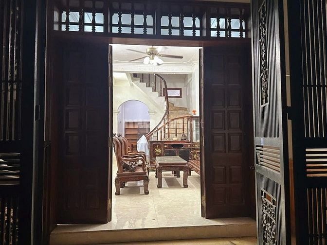 51m² HỒNG HÀ PHÚC TÂN 5 tầng 6 ngủ, KCBT ; ngõ thông, thoáng sáng