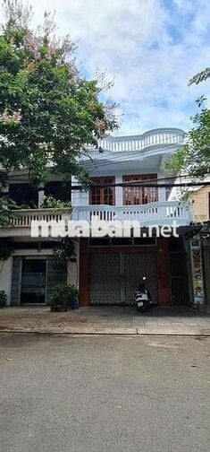 Cho thuê mặt tiền 100m2+ đường 30/4- Trần Đình Xu, ngay chợ Rạch Dừa