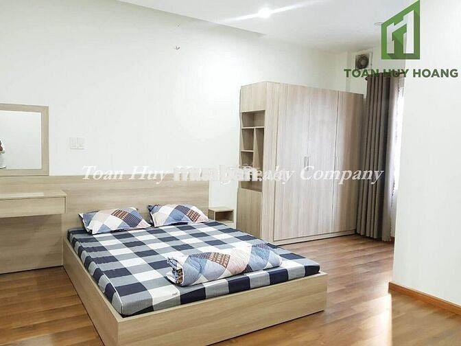 Nhà 4 phòng ngủ hiện đại, có sân ô tô, khu phố Tây An Thượng