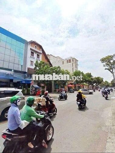 Cho Thuê Nhà Đường Nguyễn Thông, Quận 3 ( 4x10m - Nhà Suốt Đẹp )