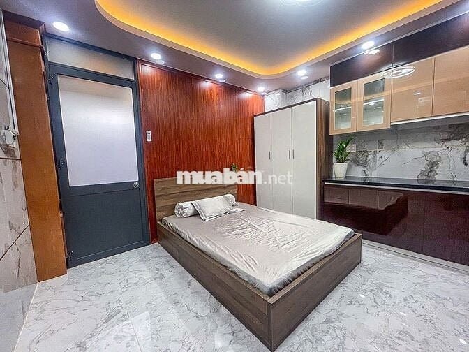 TRỐNG LẠI STUDIO FULL NỘI THẤT_TÒA CÓ THANG MÁY HẦM XE_DỌN VÀO Ở NGAY