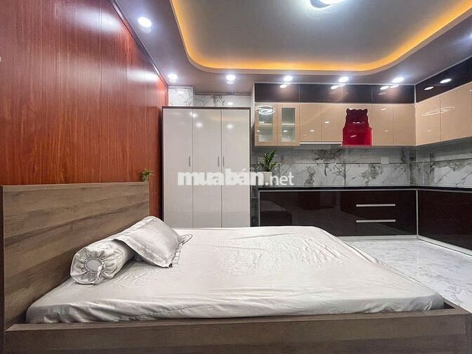 TRỐNG LẠI STUDIO FULL NỘI THẤT_TÒA CÓ THANG MÁY HẦM XE_DỌN VÀO Ở NGAY