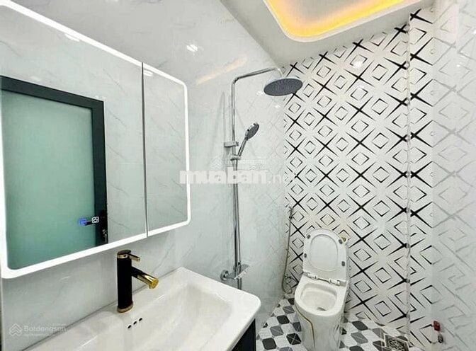 bán gấp liền căn nhà 55,7m2 ngay tại Hoa Hưng_Q10.cho thuê tốt 19tr