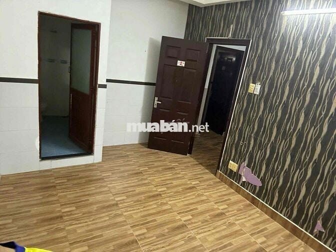 Bán nhà Mặt tiền Lê Hồng Phong P12Q10- DT vuông 52,5 m2 - Ngang 5,25m