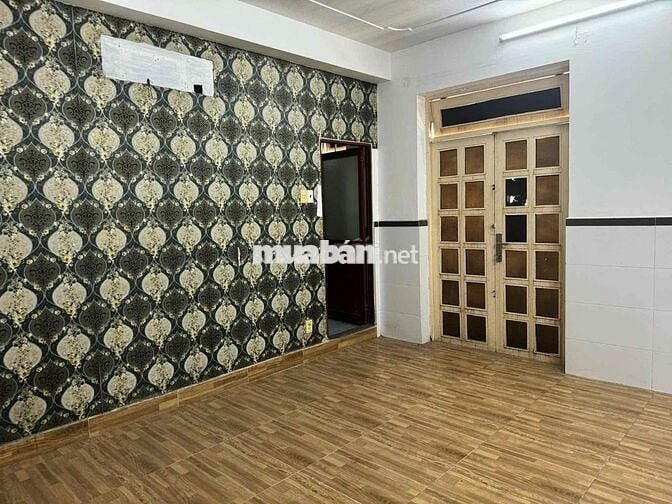 Bán nhà Mặt tiền Lê Hồng Phong P12Q10- DT vuông 52,5 m2 - Ngang 5,25m