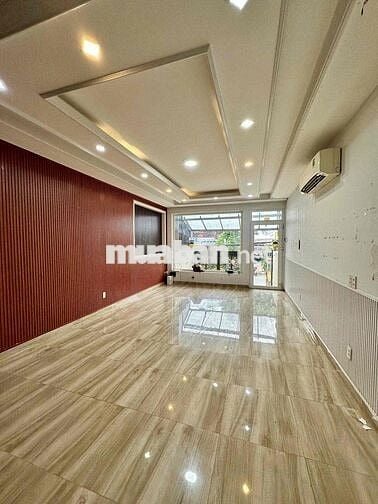 Nhà mặt tiền nội bộ đường số 10