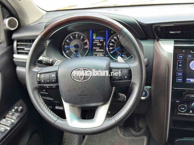 Toyota Fortuner 2.7V sx 2020 xe nhập khẩu