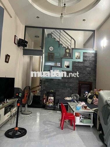 Quá rẻ - HXH Lê Đức thọ, p16. DT: 4x20 vuông vức, 3 tầng. Chỉ 11 tỷ TL