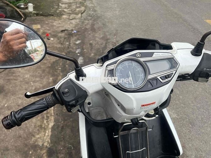 CẦN CHO ĐI GẤP EM XE YAMAHA - NOUVO 5