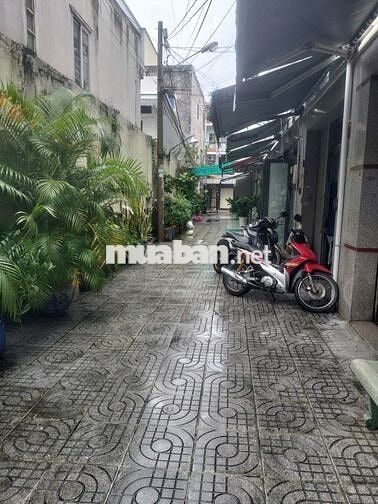 Share 2 phòng ở gần Đầm Sen, có máy lạnh, wc riêng