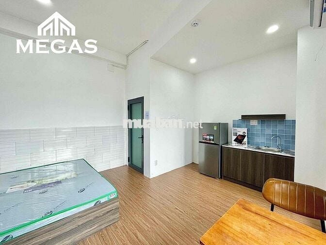 Studio Ban Công Mới Ngay Âu Cơ - VÒNG XOAY LÊ ĐẠI HÀNH QUẬN 11 giá rẻ