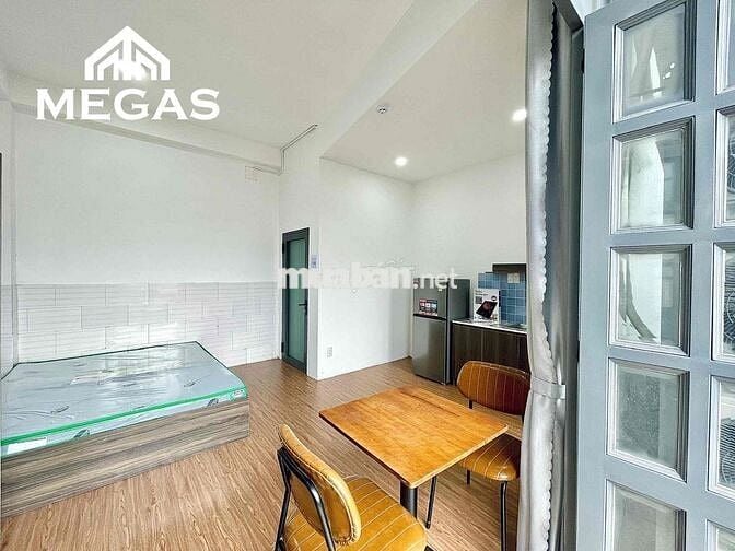 Studio Ban Công Mới Ngay Âu Cơ - VÒNG XOAY LÊ ĐẠI HÀNH QUẬN 11 giá rẻ