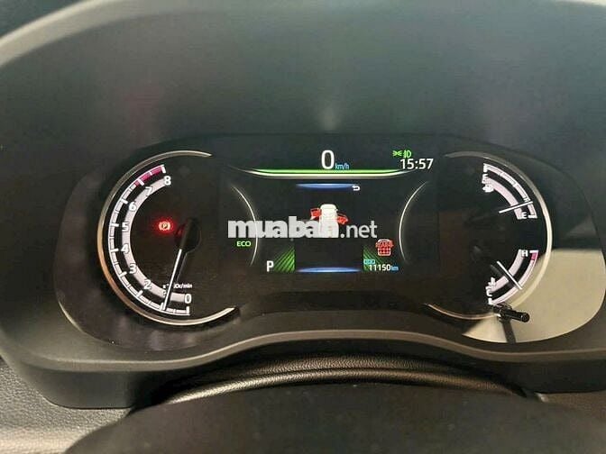 Toyota Innova Cross 2025 - 11100 km