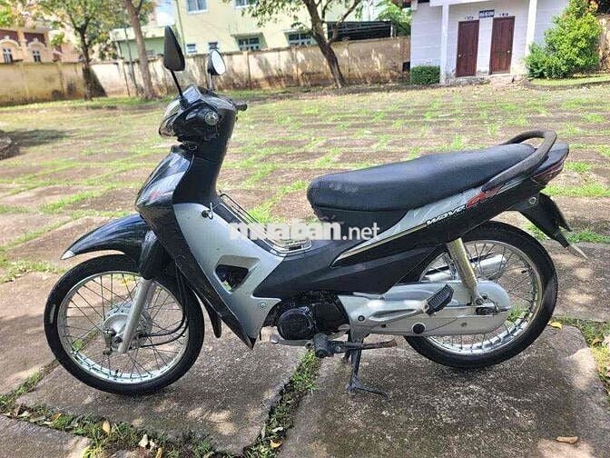alpha nhật đi lm